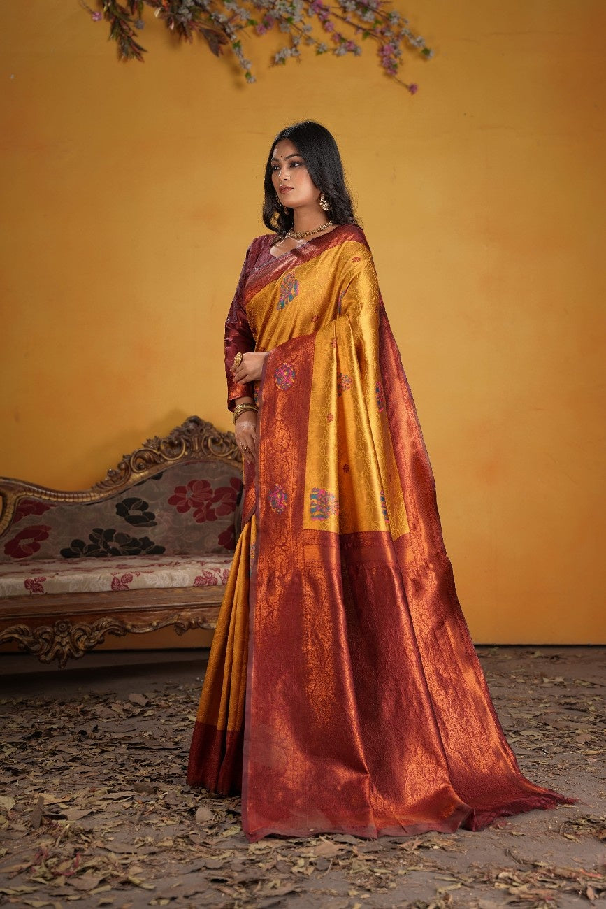 Kanjeevaram Silk Rich Pallue With Contrast Blouse Weaving Silk Saree