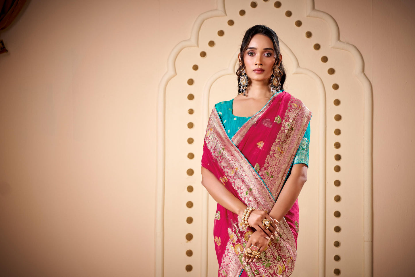 Jimmy Chu Woven Design Butta Work Weaving Handloom Saree With Blouse Piece