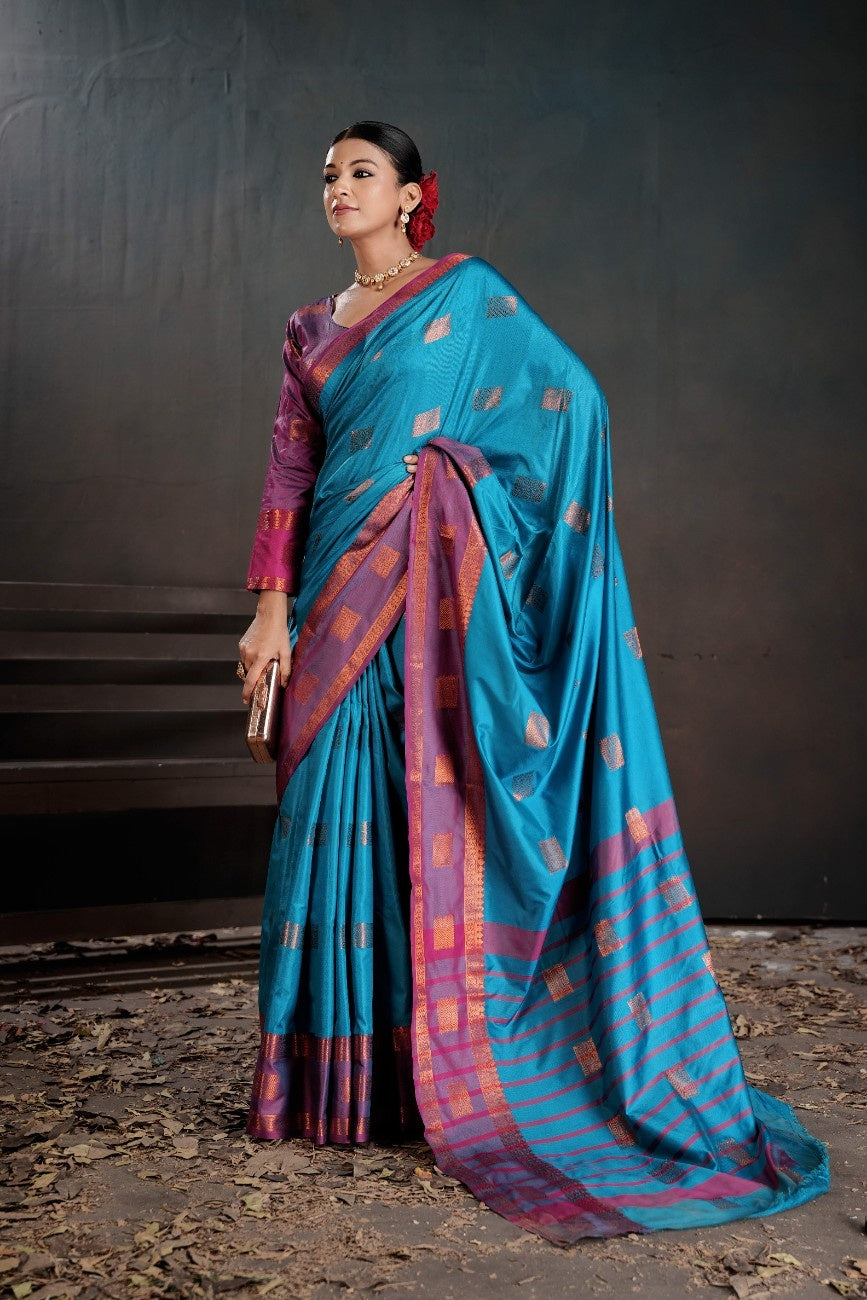 Soft Silk Chitt Pallue With Contrast Blouse Weaving Saree