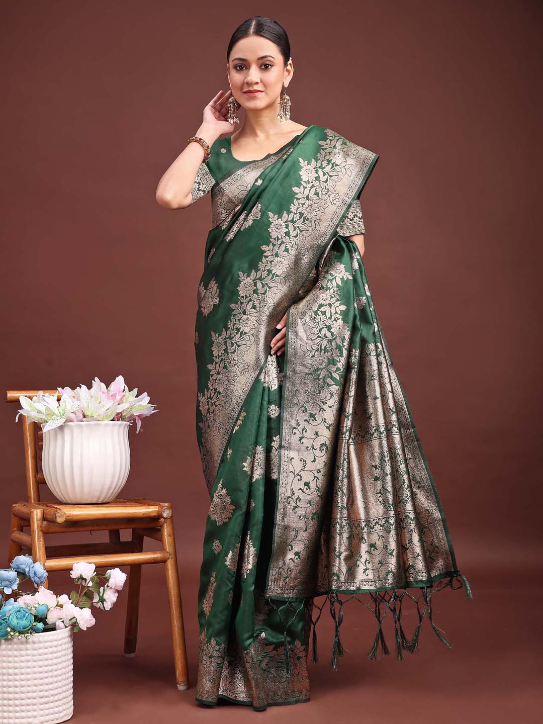 Banarasi Silk Dark Green Brocade Saree With Blouse Piece