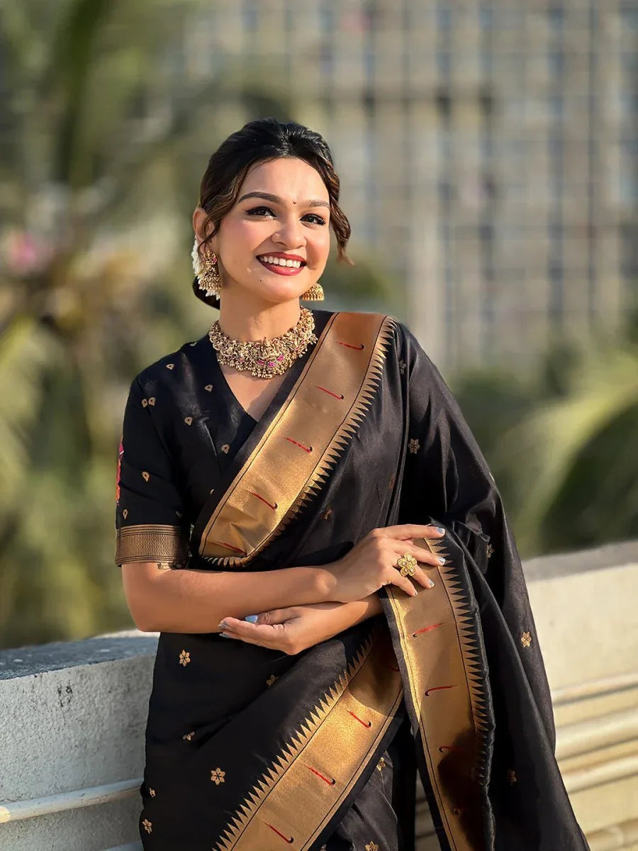 Black Soft Silk Saree With Blouse Piece - EZBER