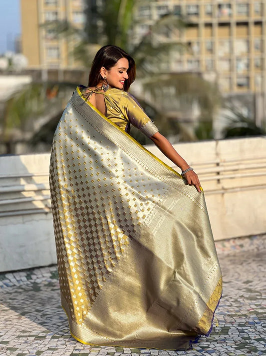 Yellow Silk Saree With Blouse Piece - EZBER