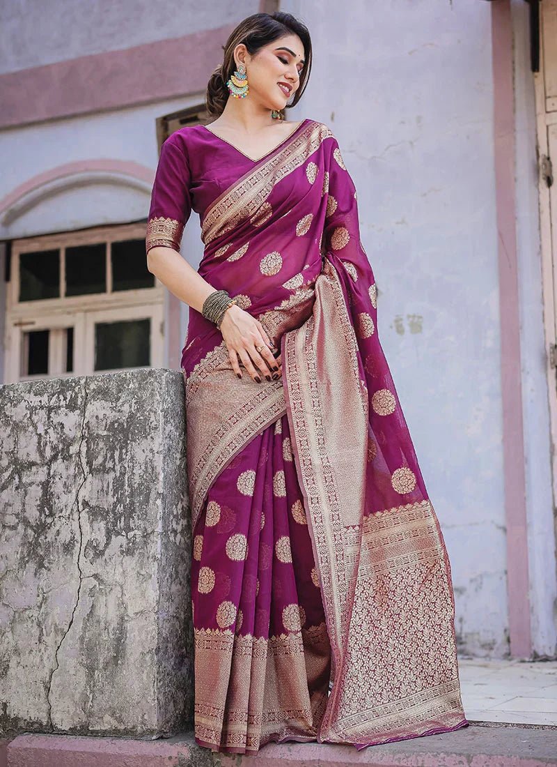 Styles of Sarees in India: Traditional, Modern and Occasion-Based Looks - EZBER