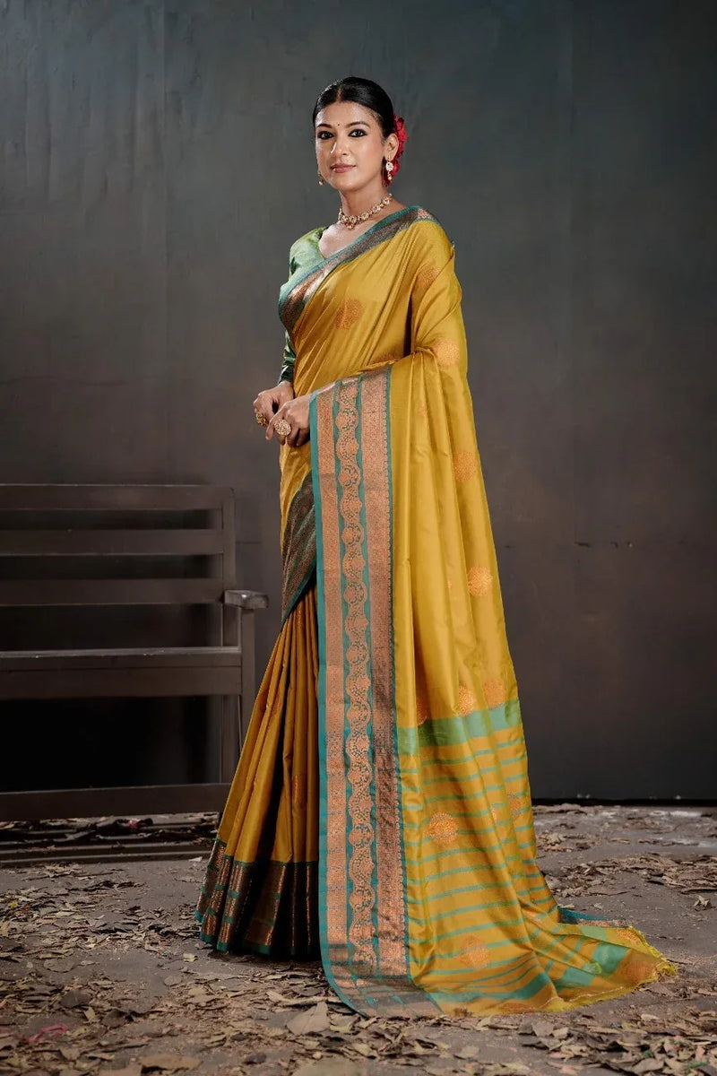 Soft Silk Chitt Pallue With Contrast Blouse Weaving Saree - EZBER