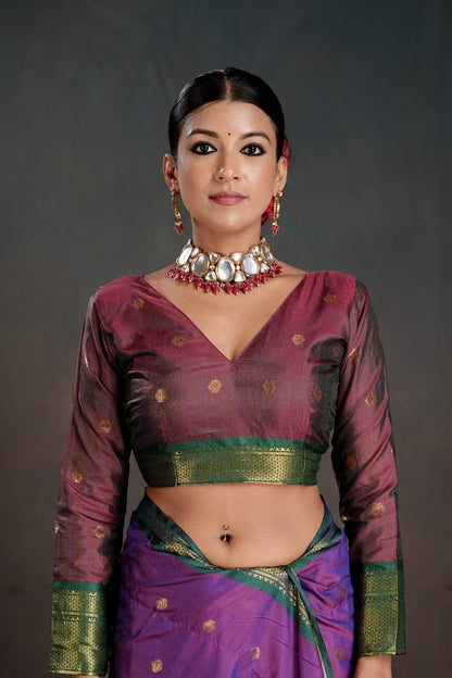 Soft Silk Chitt Pallue With Contrast Blouse Weaving Saree