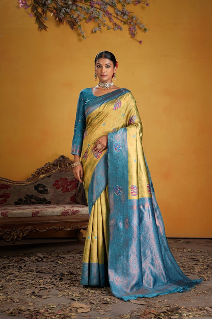Kanjeevaram Silk Rich Pallue With Contrast Blouse Weaving Silk Saree
