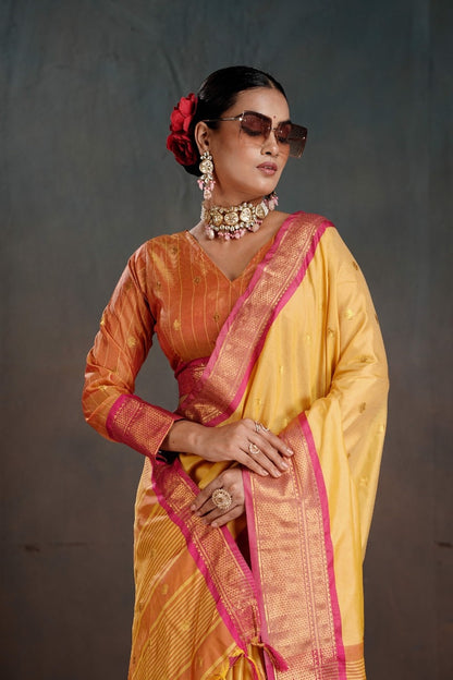 Soft Silk Chitt Pallue With Contrast Blouse Weaving Saree