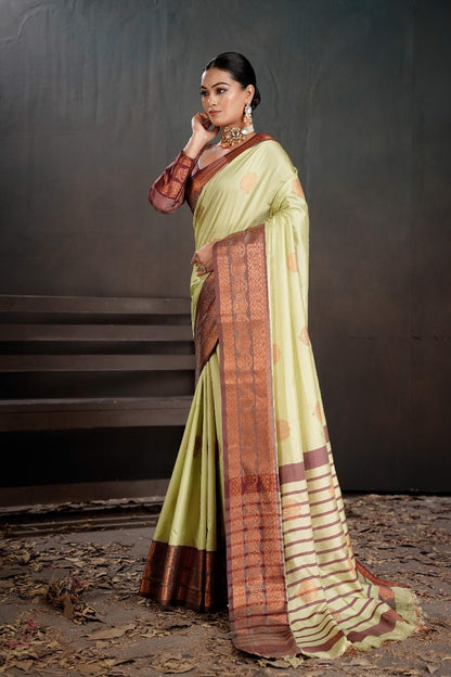 Soft Silk Chitt Pallue With Contrast Blouse Weaving Saree