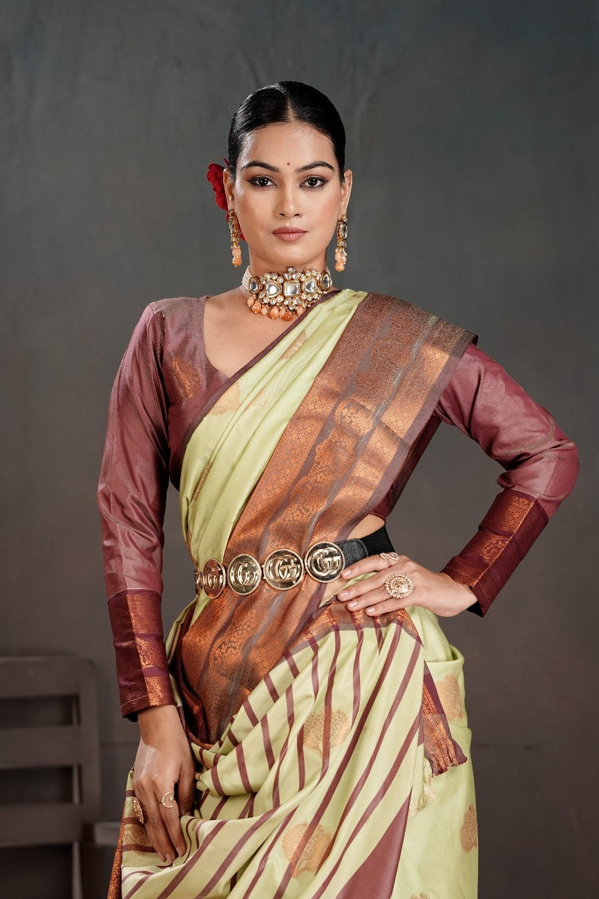 Soft Silk Chitt Pallue With Contrast Blouse Weaving Saree