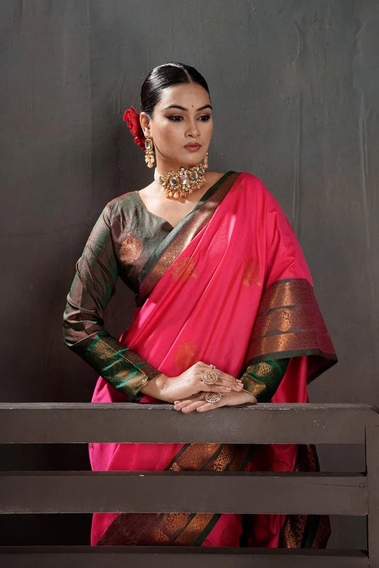 Soft Silk Chitt Pallue With Contrast Blouse Weaving Saree - EZBER