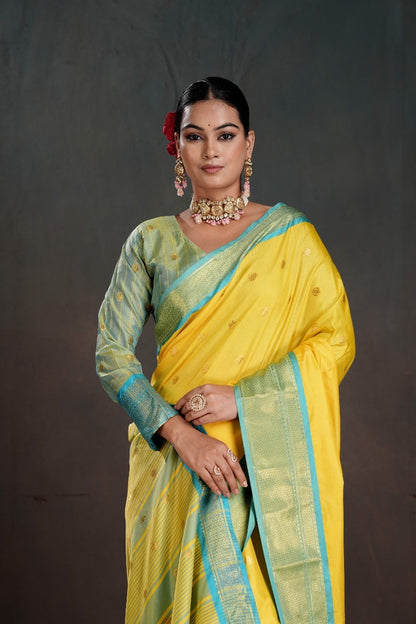 Soft Silk Chitt Pallue With Contrast Blouse Weaving Saree