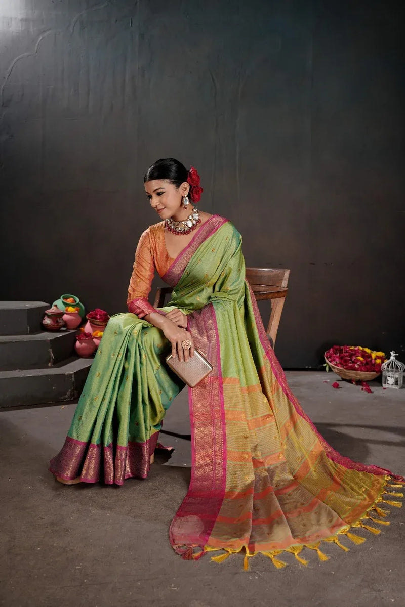 Soft Silk Chitt Pallue With Contrast Blouse Weaving Saree - EZBER