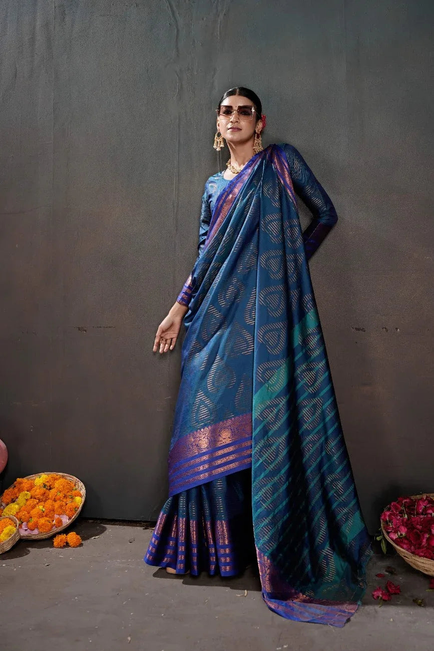 Soft Silk Chitt Pallue With Contrast Blouse Weaving Saree - EZBER