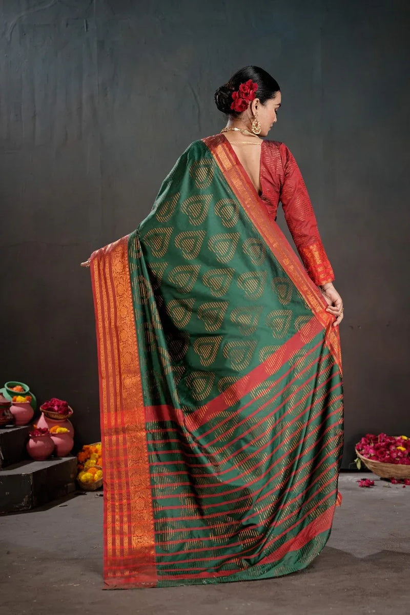 Soft Silk Chitt Pallue With Contrast Blouse Weaving Saree - EZBER