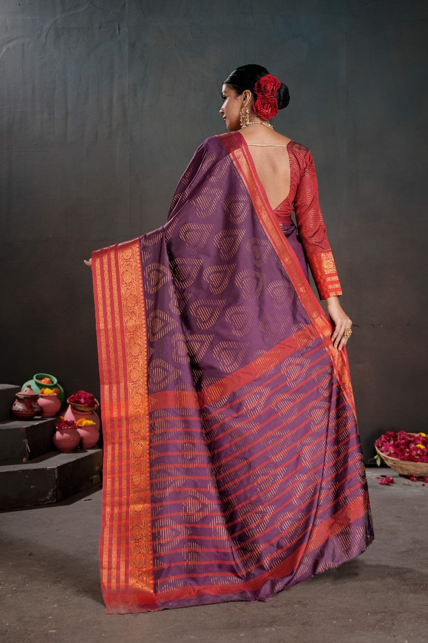 Soft Silk Chitt Pallue With Contrast Blouse Weaving Saree