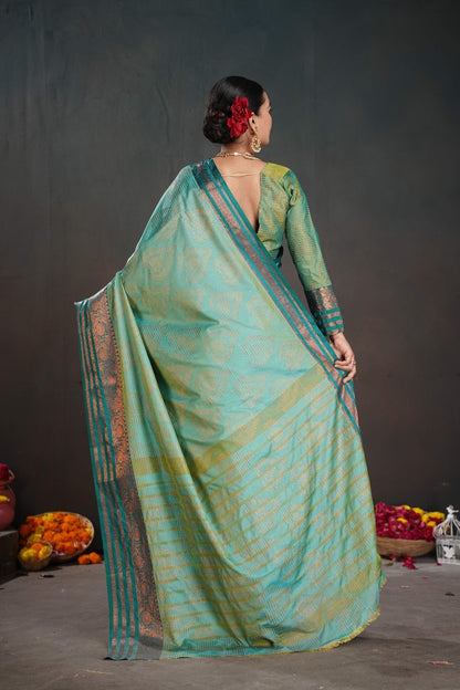 Soft Silk Chitt Pallue With Contrast Blouse Weaving Saree