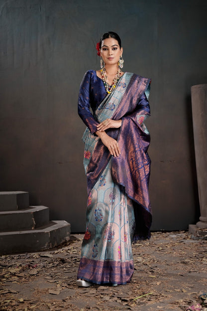 Kanjeevaram Silk Rich Pallue With Contrast Blouse Weaving Silk Saree