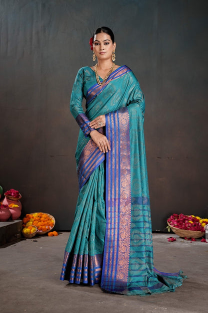 Soft Silk Chitt Pallue With Contrast Blouse Weaving Saree