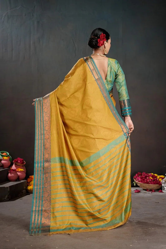 Soft Silk Chitt Pallue With Contrast Blouse Weaving Saree - EZBER