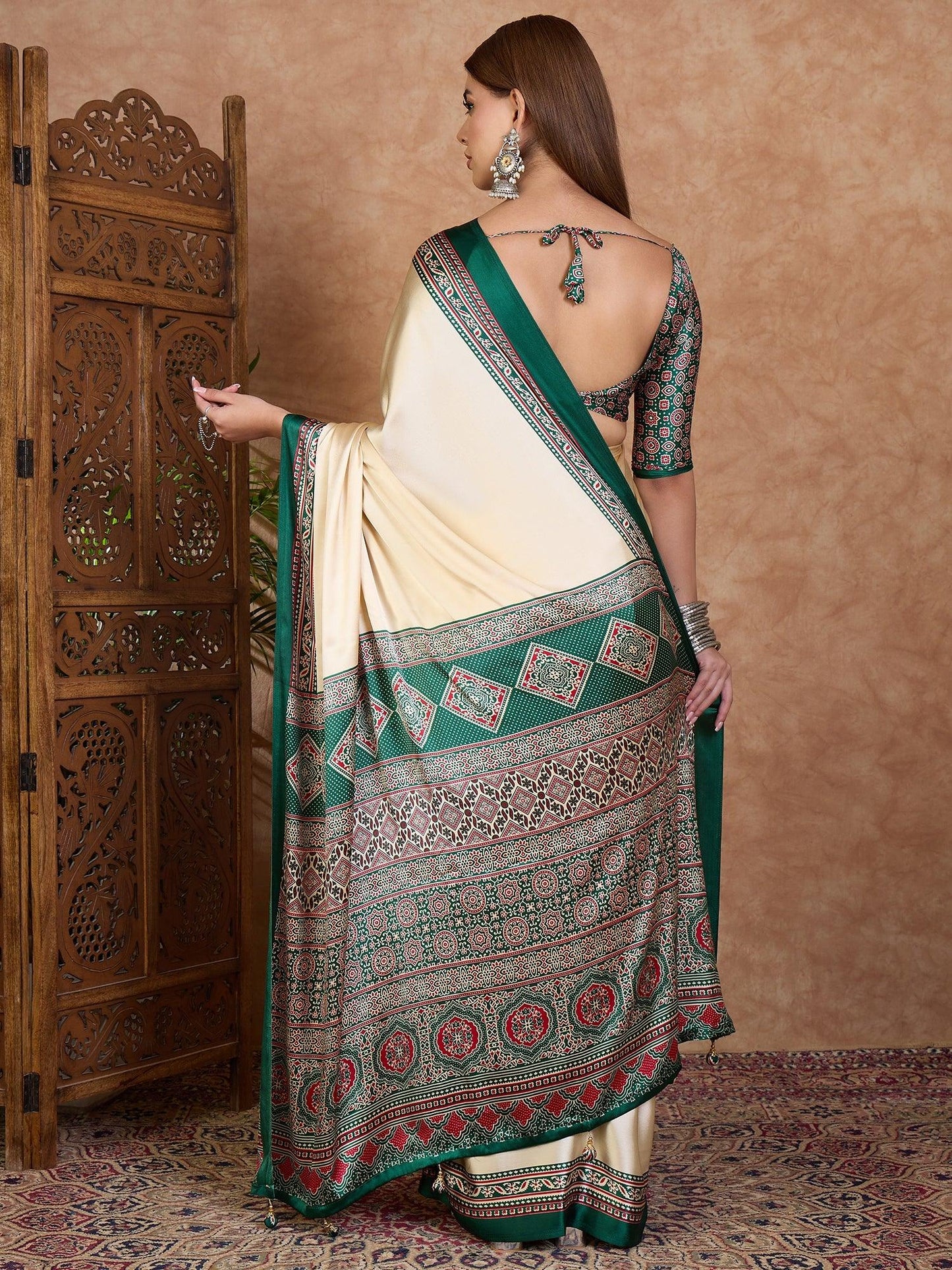 Green Semi Modal Saree With Blouse Piece - EZBER