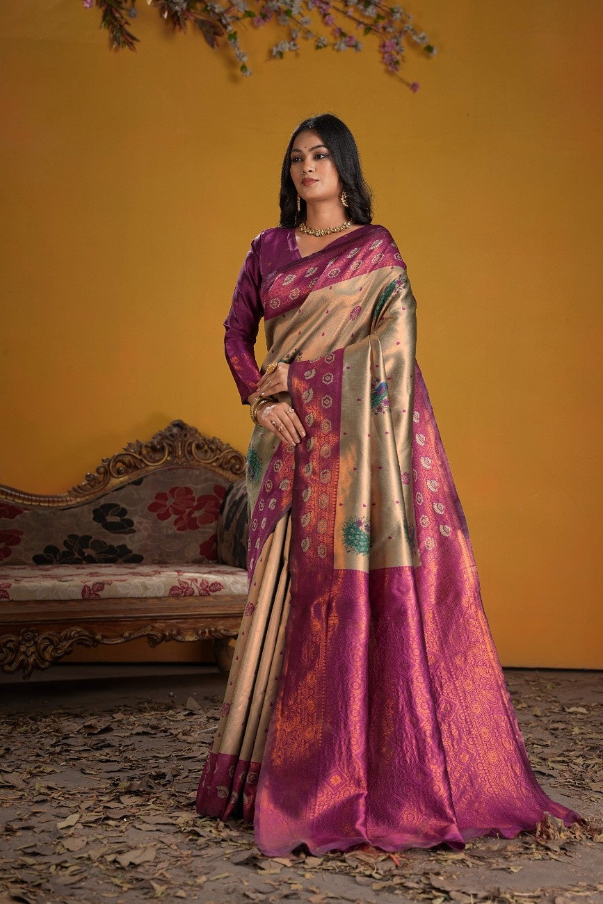 Kanjeevaram Silk Rich Pallue With Contrast Blouse Weaving Silk Saree