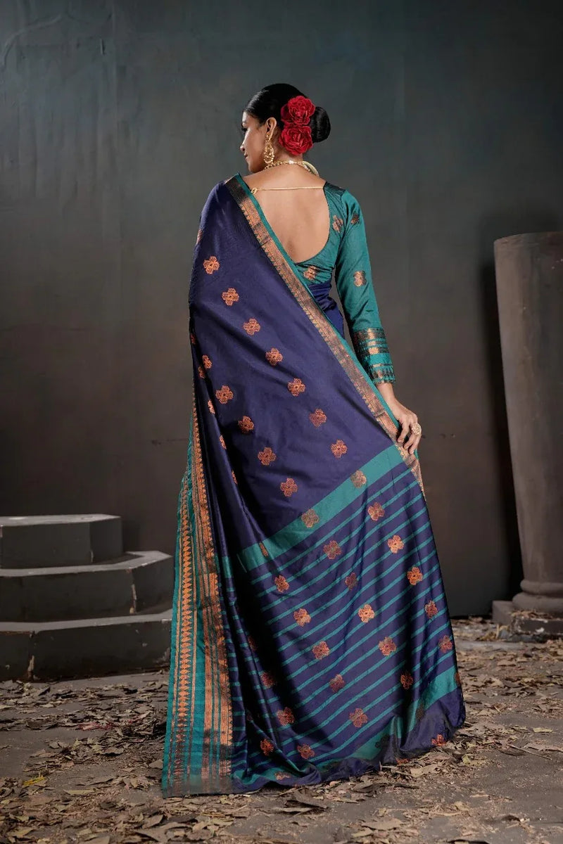 Soft Silk Chitt Pallue With Contrast Blouse Weaving Saree - EZBER