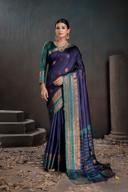 Soft Silk Chitt Pallue With Contrast Blouse Weaving Saree