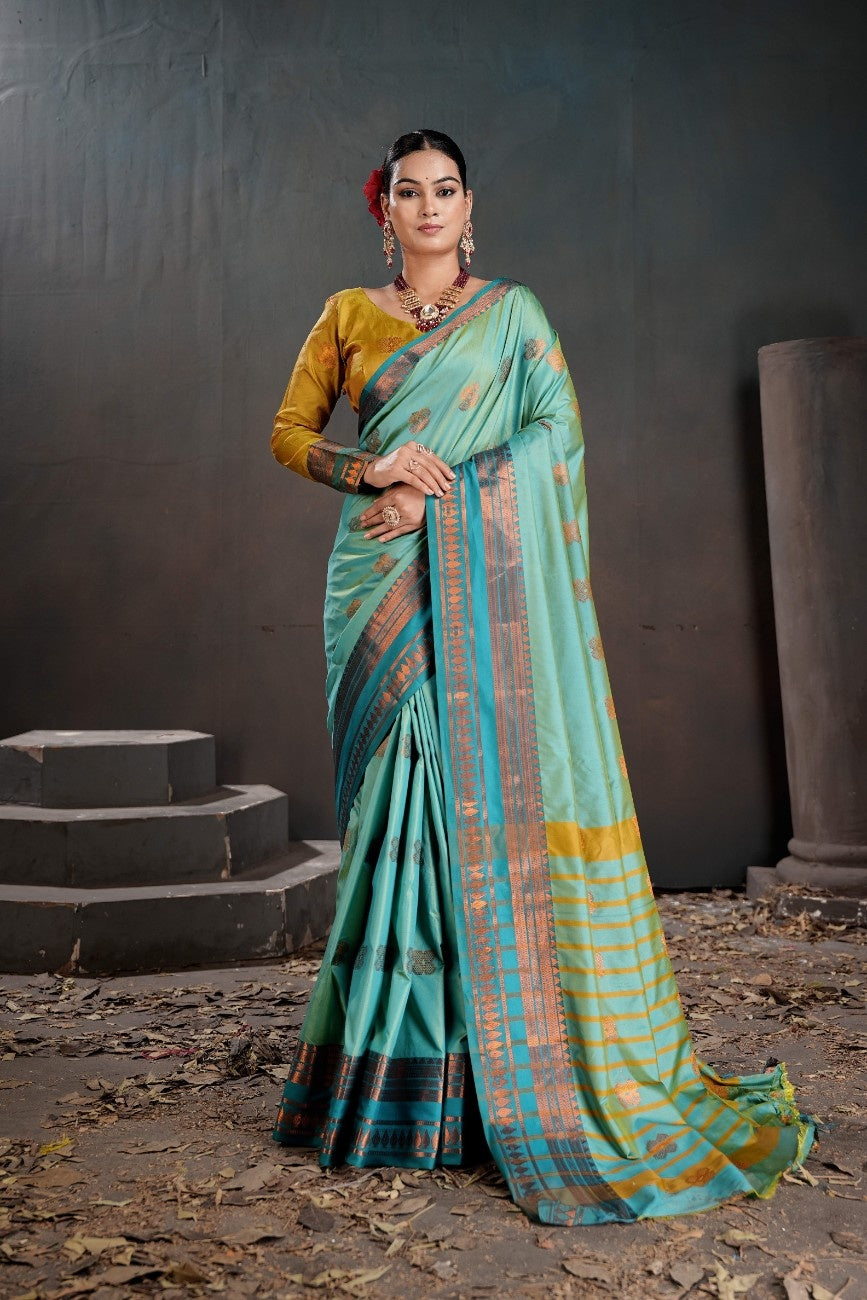 Soft Silk Chitt Pallue With Contrast Blouse Weaving Saree