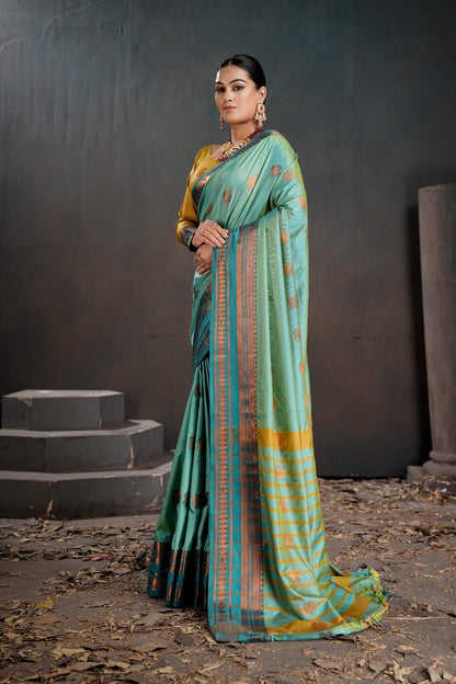 Soft Silk Chitt Pallue With Contrast Blouse Weaving Saree