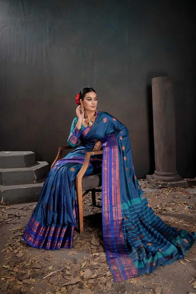 Soft Silk Chitt Pallue With Contrast Blouse Weaving Saree - EZBER