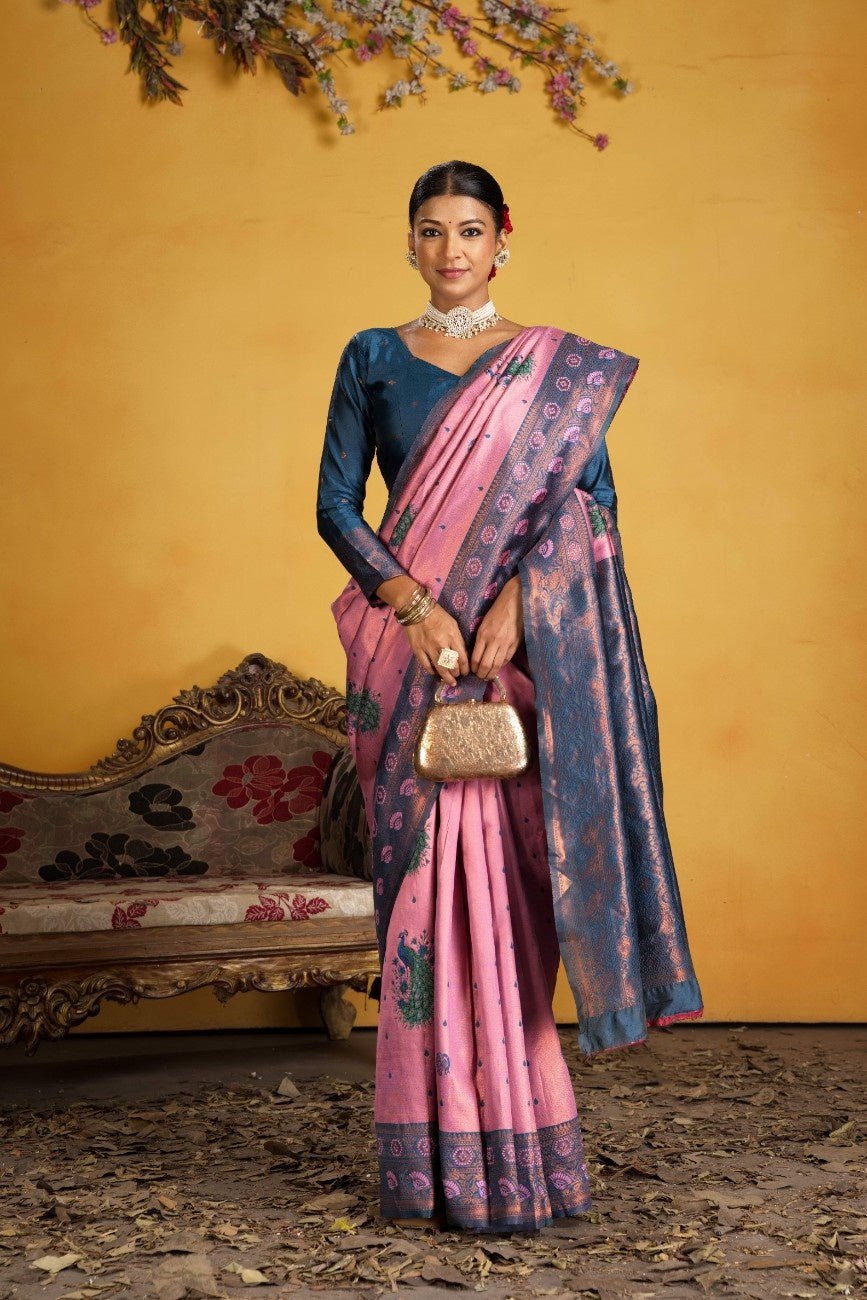 Kanjeevaram Silk Rich Pallue With Contrast Blouse Weaving Silk Saree
