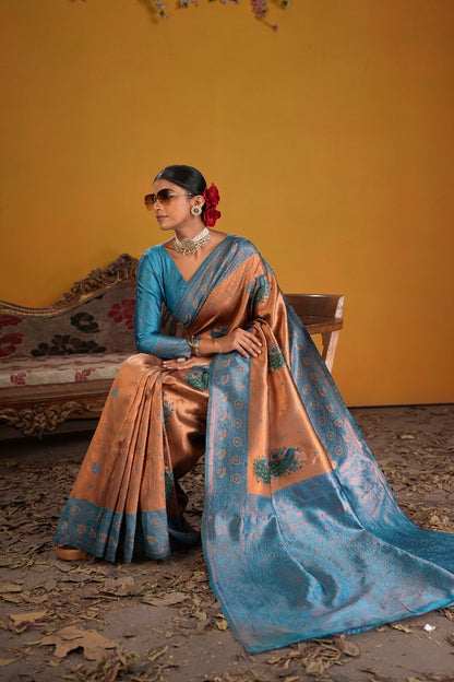 Kanjeevaram Silk Rich Pallue With Contrast Blouse Weaving Silk Saree