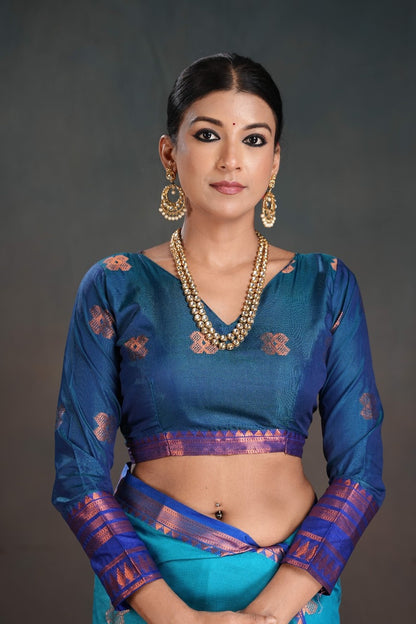 Soft Silk Chitt Pallue With Contrast Blouse Weaving Saree