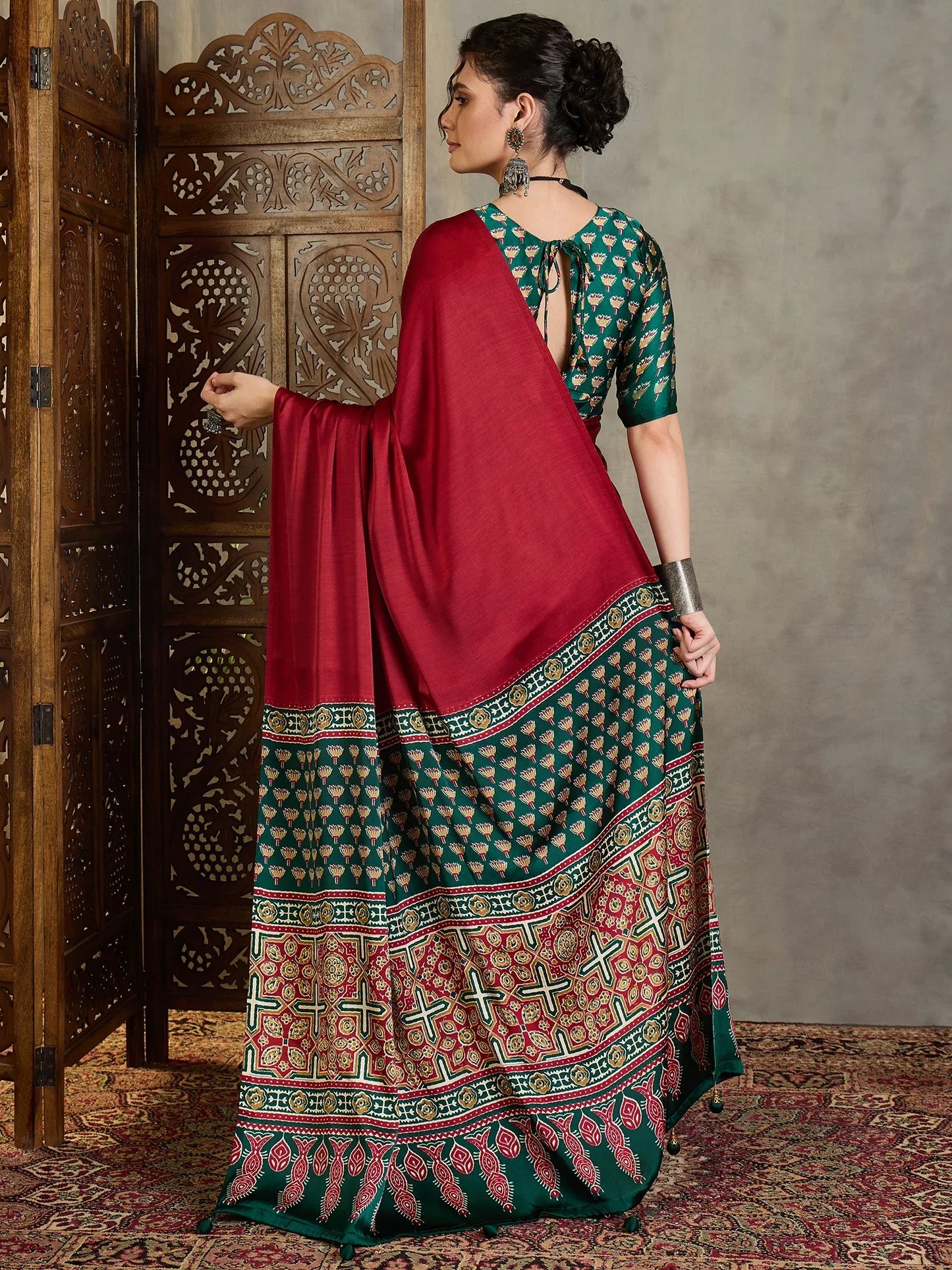 Green Semi Modal Saree With Blouse Piece - EZBER