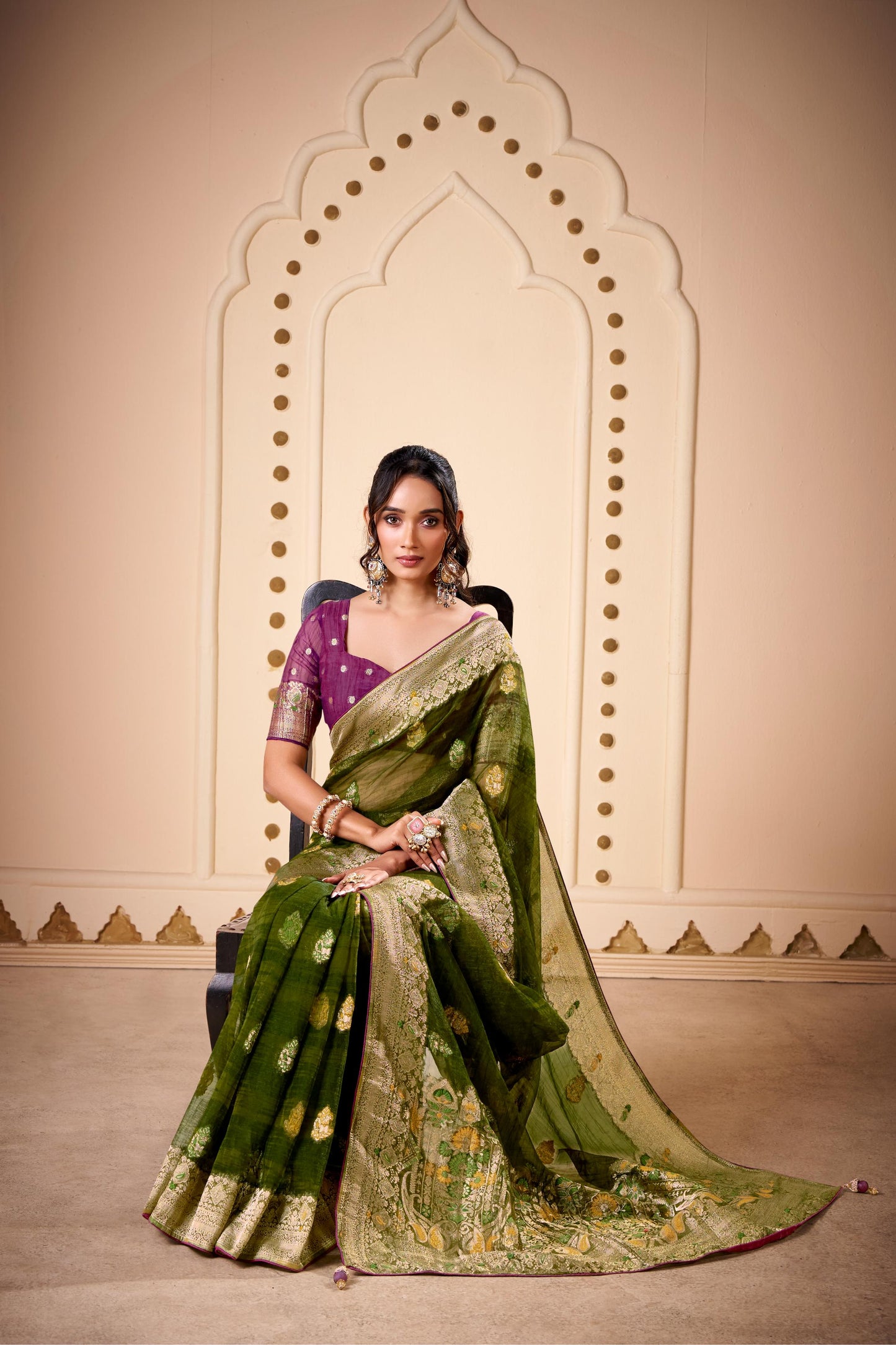 Jimmy Chu Woven Design Butta Work Weaving Handloom Saree With Blouse Piece