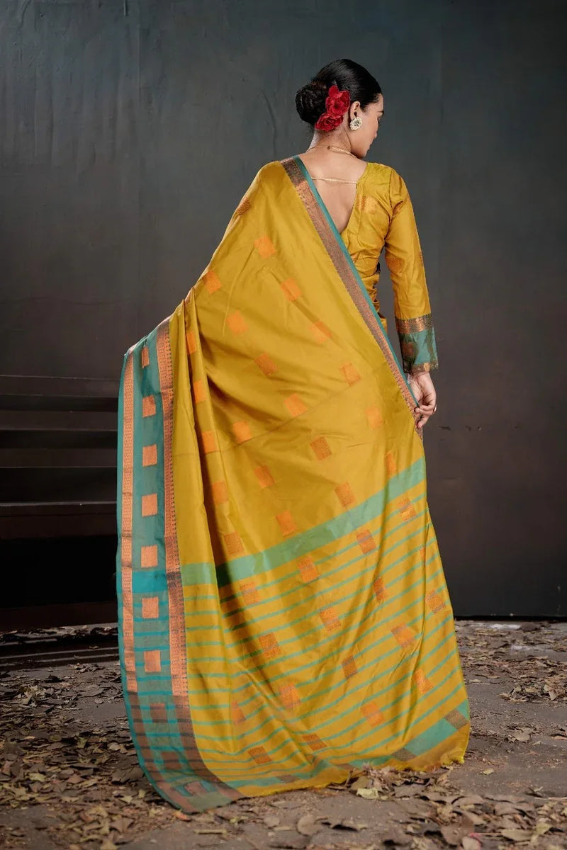 Soft Silk Chitt Pallue With Contrast Blouse Weaving Saree - EZBER