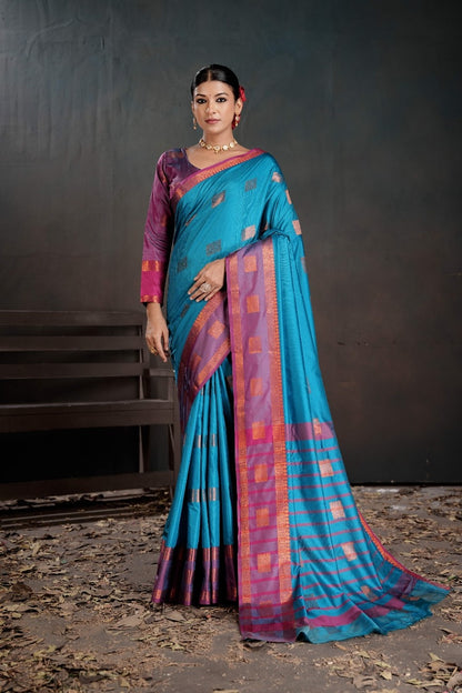 Soft Silk Chitt Pallue With Contrast Blouse Weaving Saree
