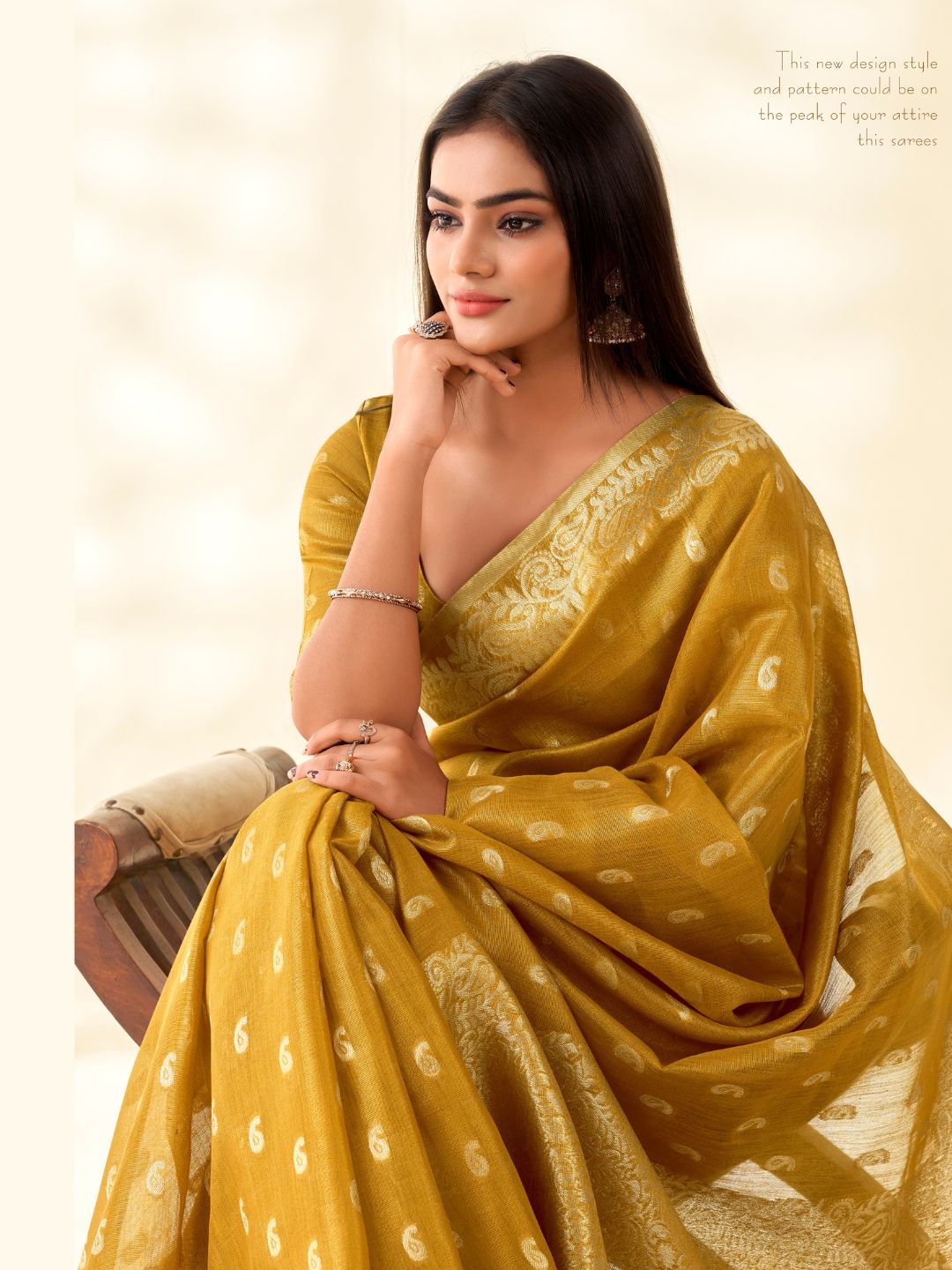 Soft Tissue Linen With Big Jaquard Pallu Handloom Silk Saree