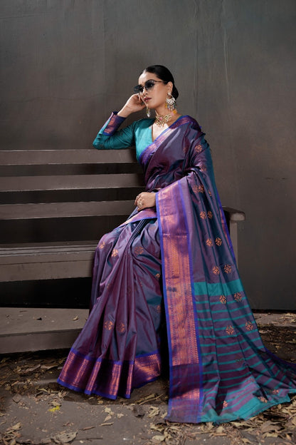 Soft Silk Chitt Pallue With Contrast Blouse Weaving Saree