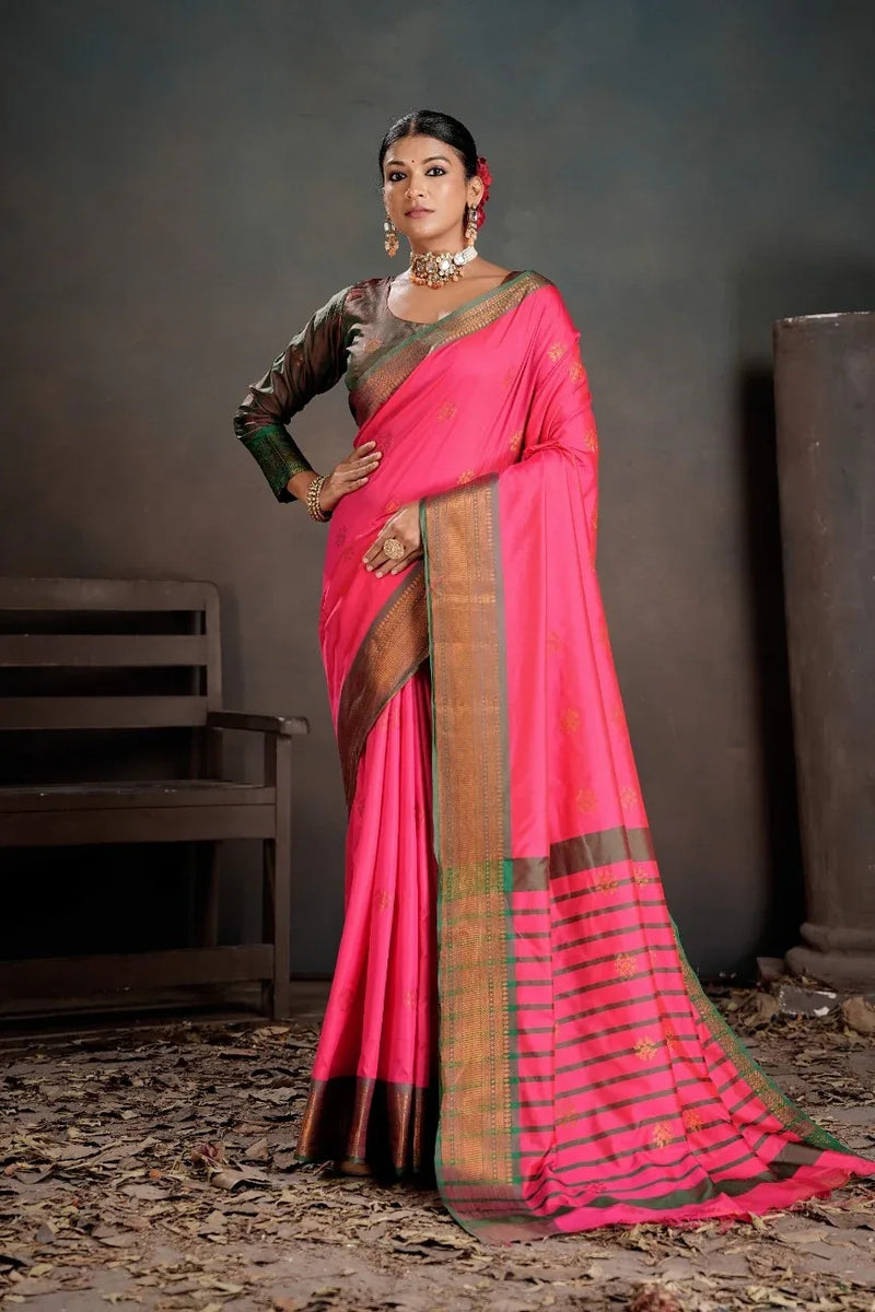 Soft Silk Chitt Pallue With Contrast Blouse Weaving Saree - EZBER