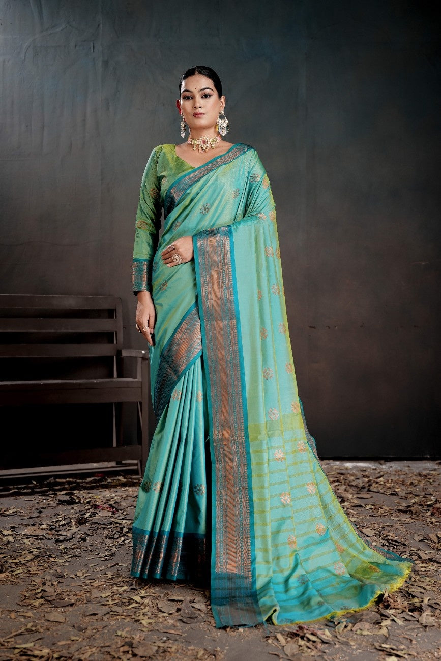 Soft Silk Chitt Pallue With Contrast Blouse Weaving Saree