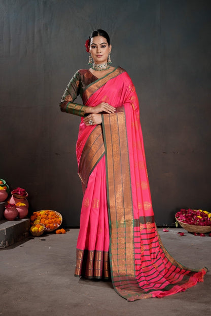 Soft Silk Chitt Pallue With Contrast Blouse Weaving Saree