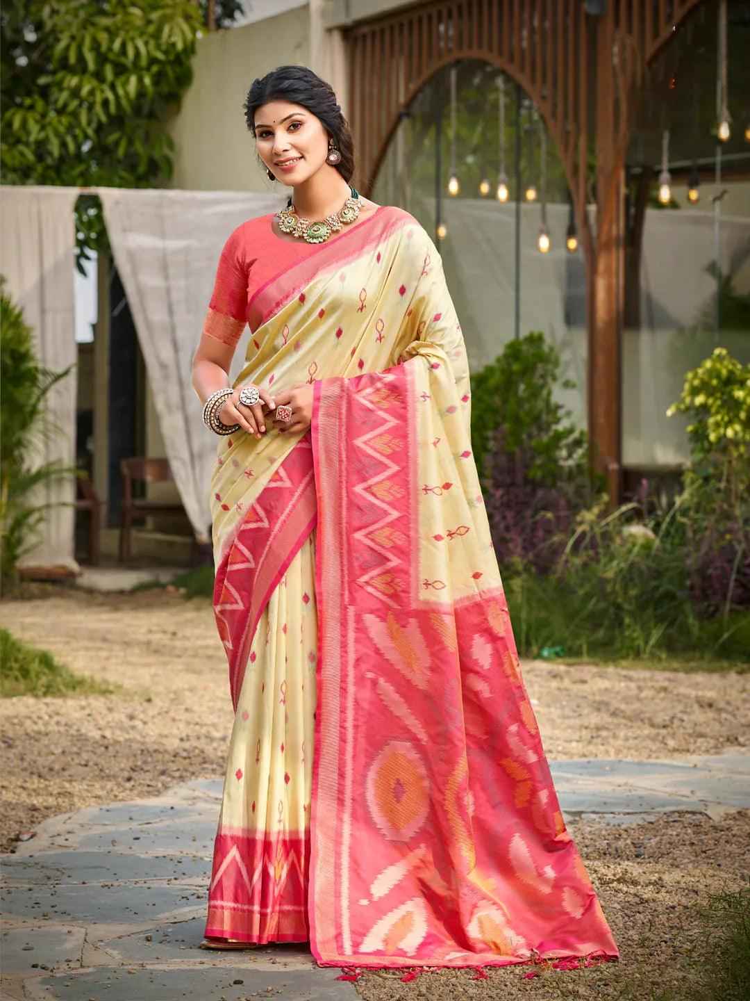 Cream Silk Brocade Saree | EZB SI04 ASPOC5001