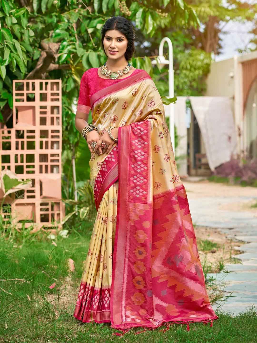 Cream Silk Brocade Saree | EZB SI04 ASPOC6002