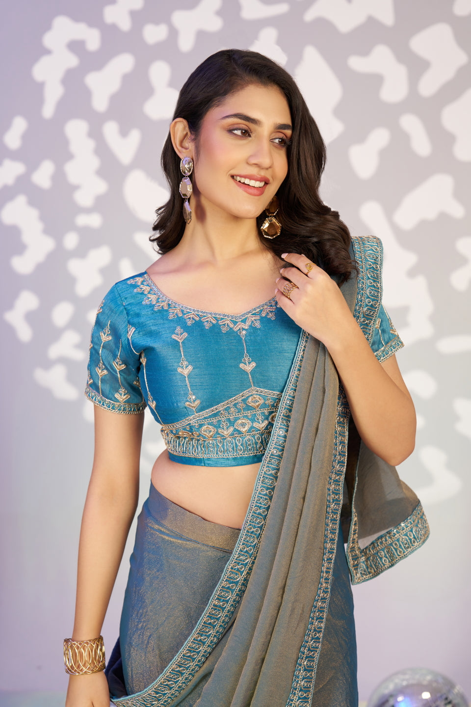 Ready To Wear Mos Embroidered Lace Border With Embroidered Work Blouse Piece