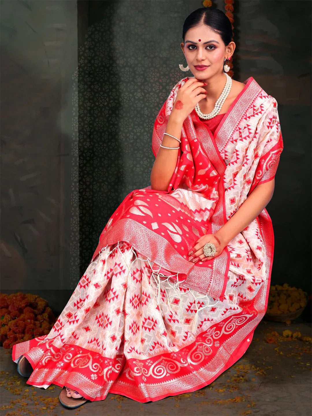 Red & White Linen Cotton Saree With Blouse Piece - EZBER