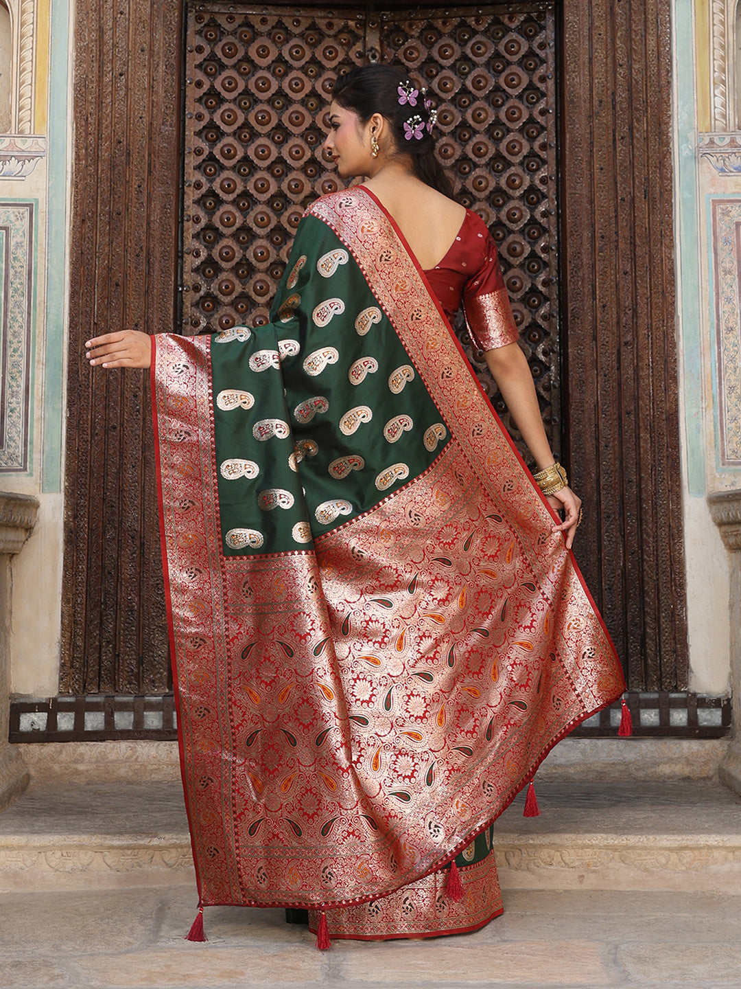 Green Silk Saree with Blouse Piece | EZBER