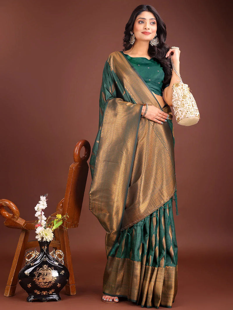 Green Banarasi silk Saree With Blouse Piece - EZBER