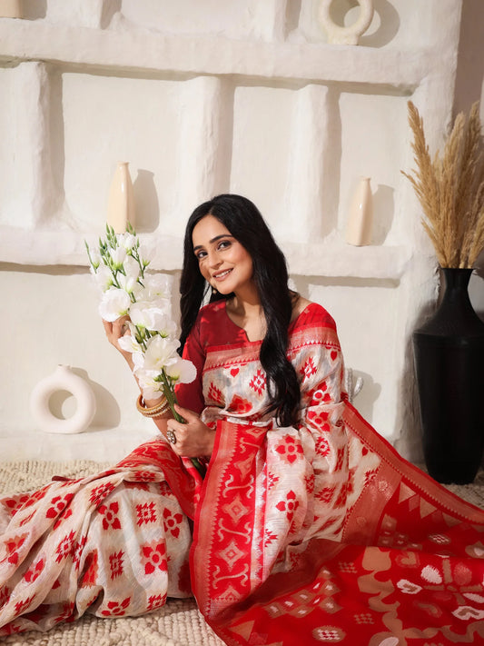 White Linen Cotton Saree With Blouse Piece - EZBER