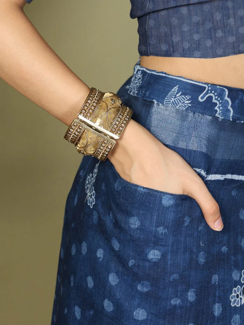 Blue Cotton Saree With Blouse Piece - EZBER